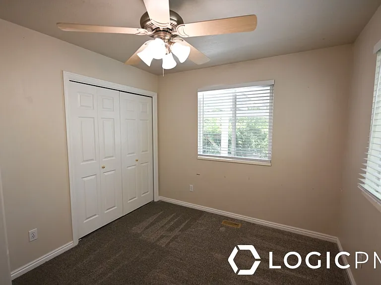 4616 S Zenia Meadows Ct #1 — Photo 22