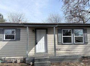 212 S Main St #B, Conroe, TX 77301