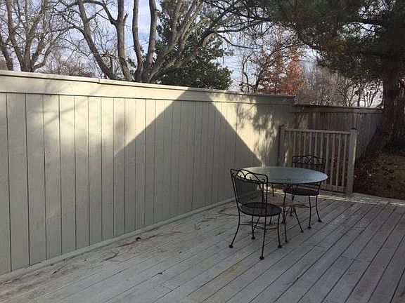 3rd image of 2619 Drayton Dr