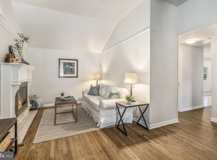 12 Parkside Ave, Downingtown, PA 19335