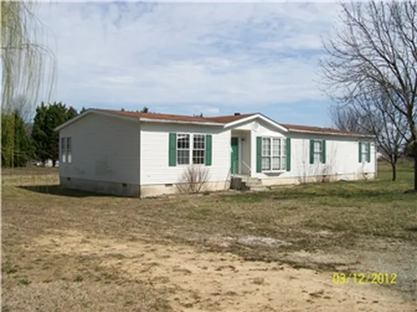 115 Copperfield Ln, Felton, DE 19943