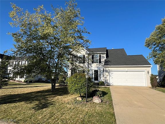 3rd image of 6446 Silverstone Ln
