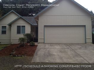 1040 SW 17th St, Lincoln City, OR 97367