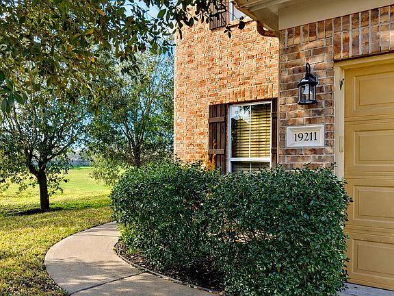 5th image of 19211 Side Way