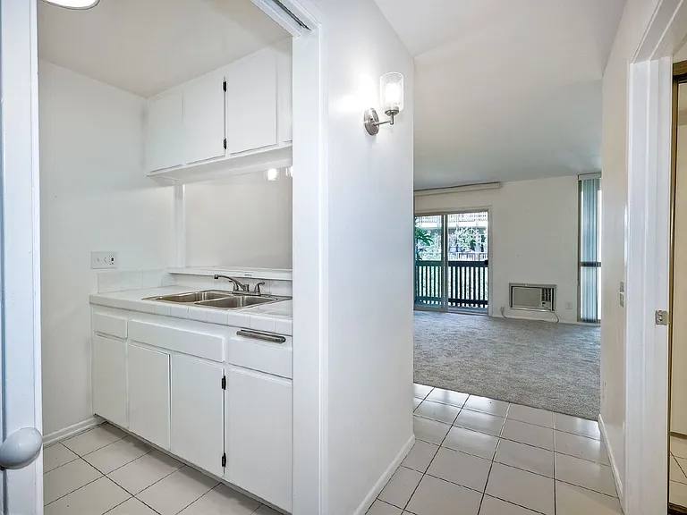 6202 Friars Rd #305 — Photo 12