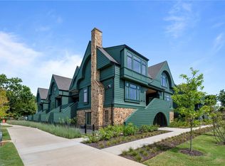 429 SE B St, Bentonville, AR 72712