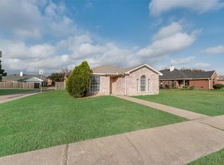 2141 Kirkwood St, Mesquite, TX 75149
