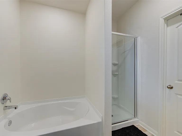 10702 Millet Ct — Photo 38