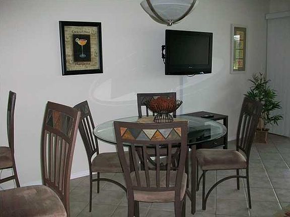 3rd image of 85 Driftwood Bay S Unit 230
