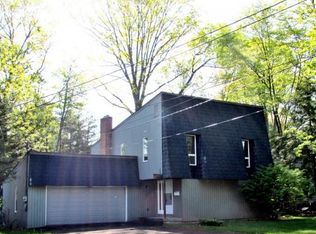 970 Southern Pines Dr, Endwell, NY 13760