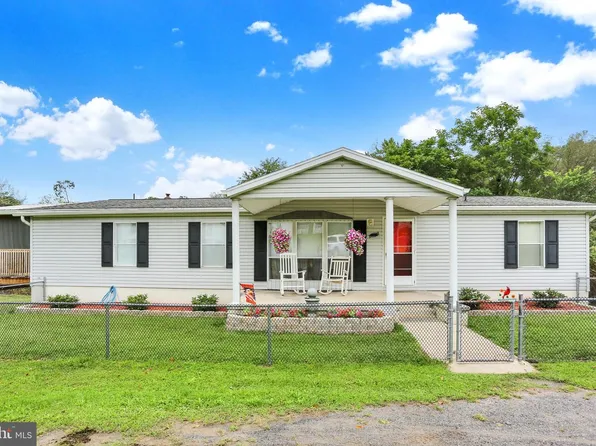 363 6th St, Port Carbon, PA 17965