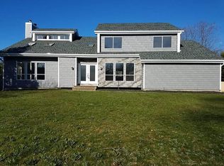 53 Miller Place Rd, Miller Place, NY 11764