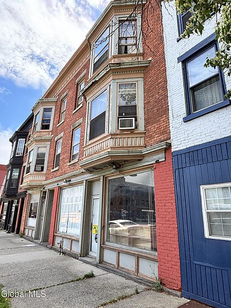 2nd image of 601-603 2nd Avenue
