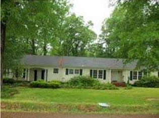 701 N Saint Matthew St, Carthage, MS 39051