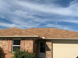 2420 Little John Ln, Groves, TX 77619