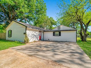 2617 Graham St, Paris, TX 75460