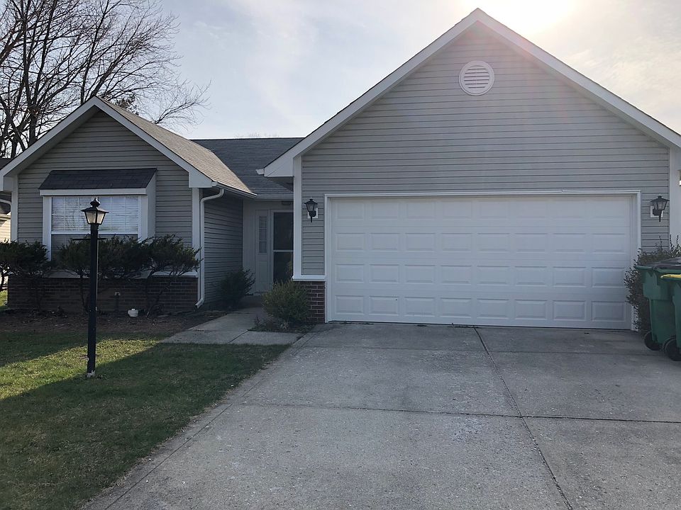1st image of 1919 Harvest Meadows Dr S