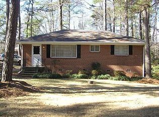 2803 Luther Dr, East Pt, GA 30344