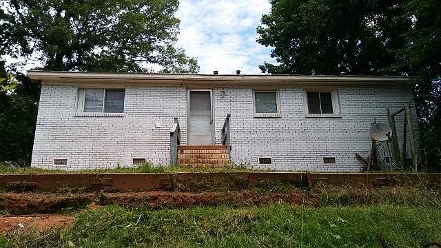 2nd image of 401 Echodale Dr