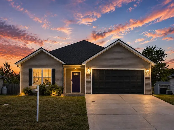 745 Tidwell Dr, Clarksville, TN 37042
