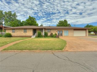 921 N Bryan St, Weatherford, OK 73096