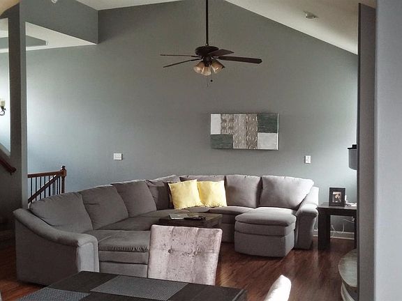 3rd image of 1563 E 56th Pl