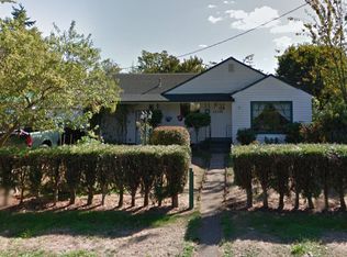 12338 SE Sherman St, Portland, OR 97233