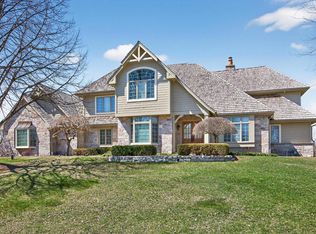 14095 N Pine Bluff Rd, Mequon, WI 53097