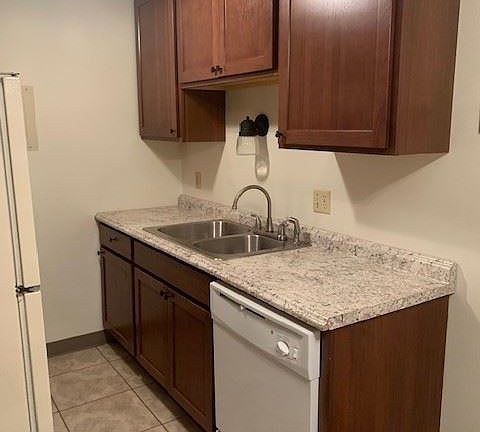 2nd image of 619 1st Ave E APT 01