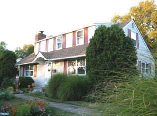 123 Woodlawn Ave, Willow Grove, PA 19090