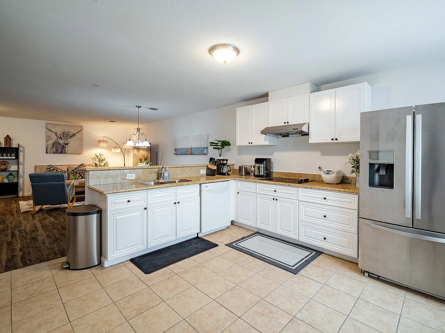 7 bed, $800 — Photo 4