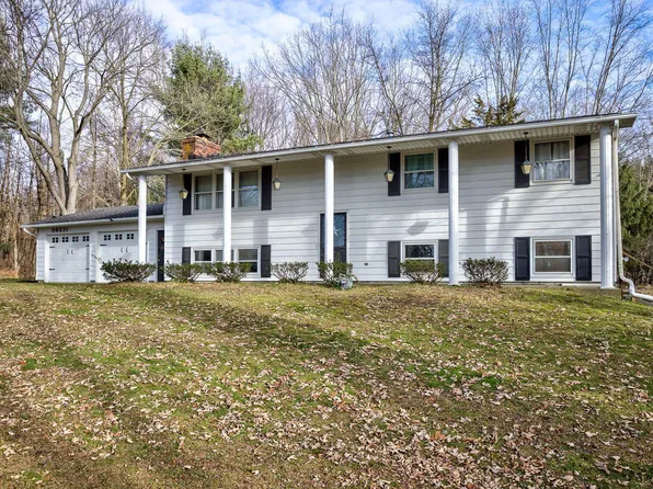 6531 M 40, Gobles, MI 49055