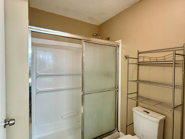 19 Briar Gate Ln — Photo 24