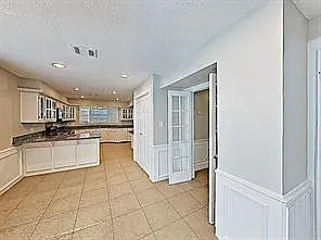 4 bed, 3.5 bath, 3476 sqft, $2,195 — Photo 4