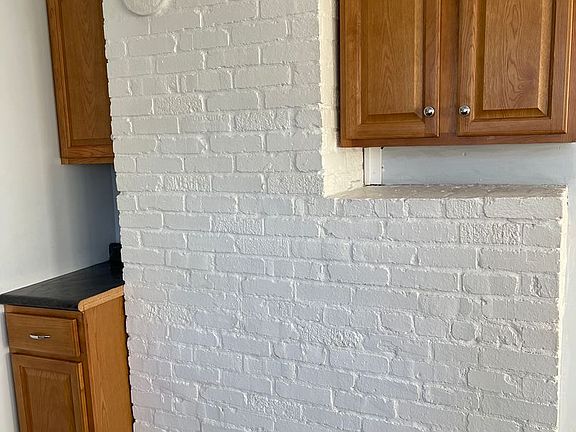 4th image of 17 Gilliam St