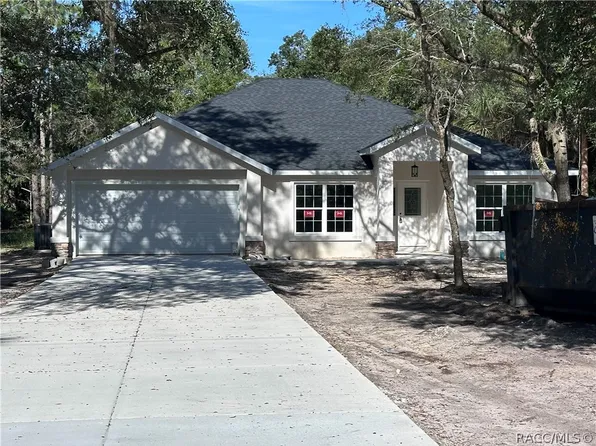 10364 N Coco Plumosa Dr, Crystal River, FL 34428