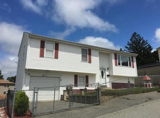 66 Sachem St, Fall River, MA 02724
