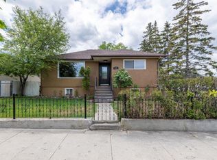 231 E 9a St NE, Calgary, AB T2E4K8