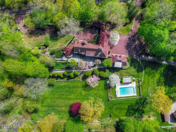 80 Stanwich Rd, Greenwich, CT 06830