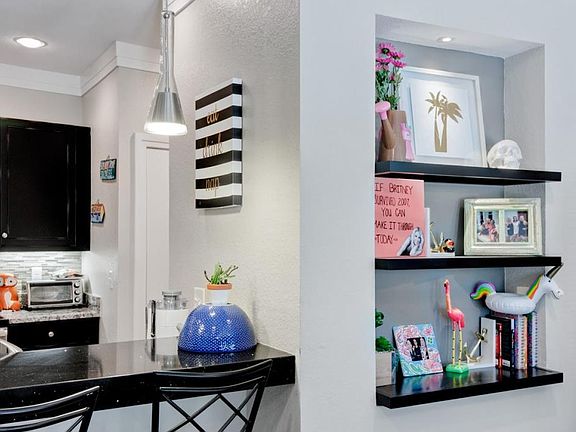4th image of 719 SW 5th Ave APT 107