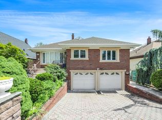 699 Elm Ave, Ridgefield, NJ 07657