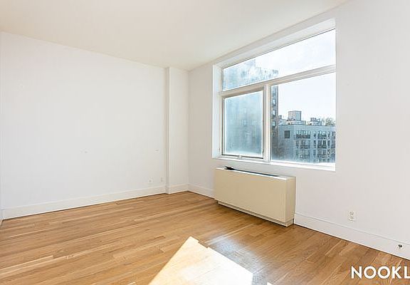 4th image of 114 Troutman St #441
