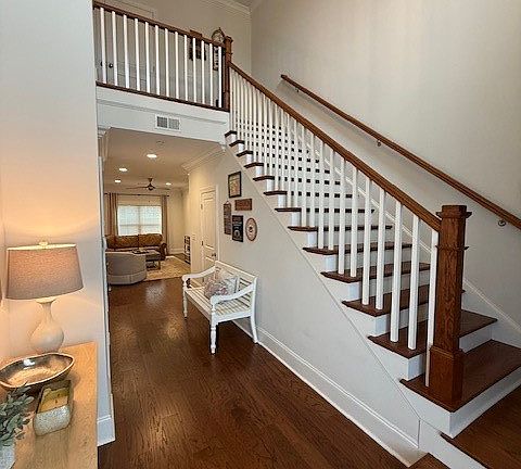 5th image of 1376 S Donahue Dr #1