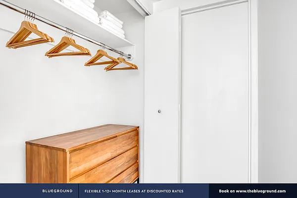 Rented by The Blueground | media 52