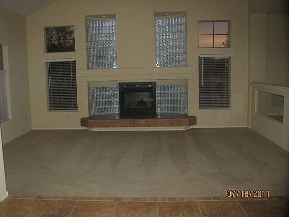 3rd image of 1612 E Crescent Way