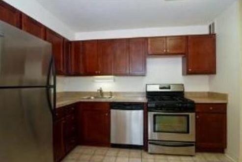 5th image of 2800 N Lake Shore Dr APT 1415