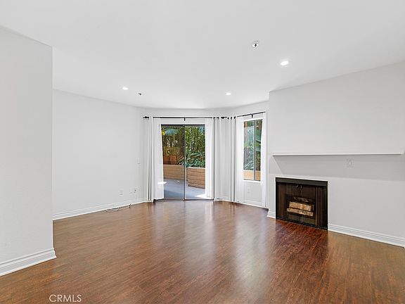 5th image of 550 Orange Ave Unit 140