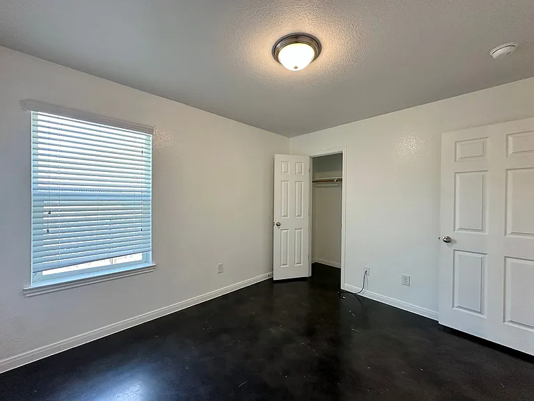 4507 Skyflower Ln — Photo 50