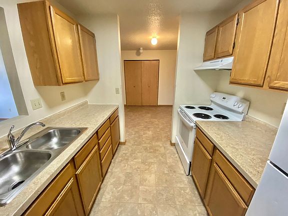 2nd image of 1212 34th St N #205