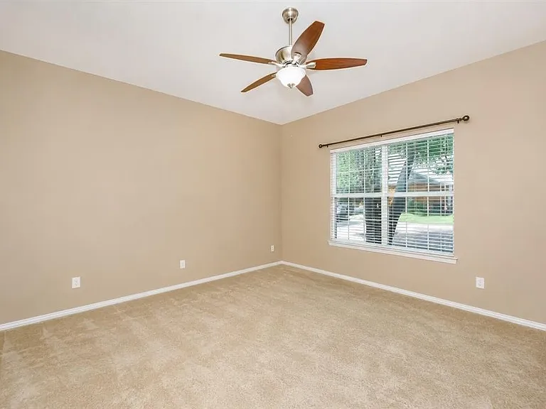 3904 Granby Ln — Photo 13